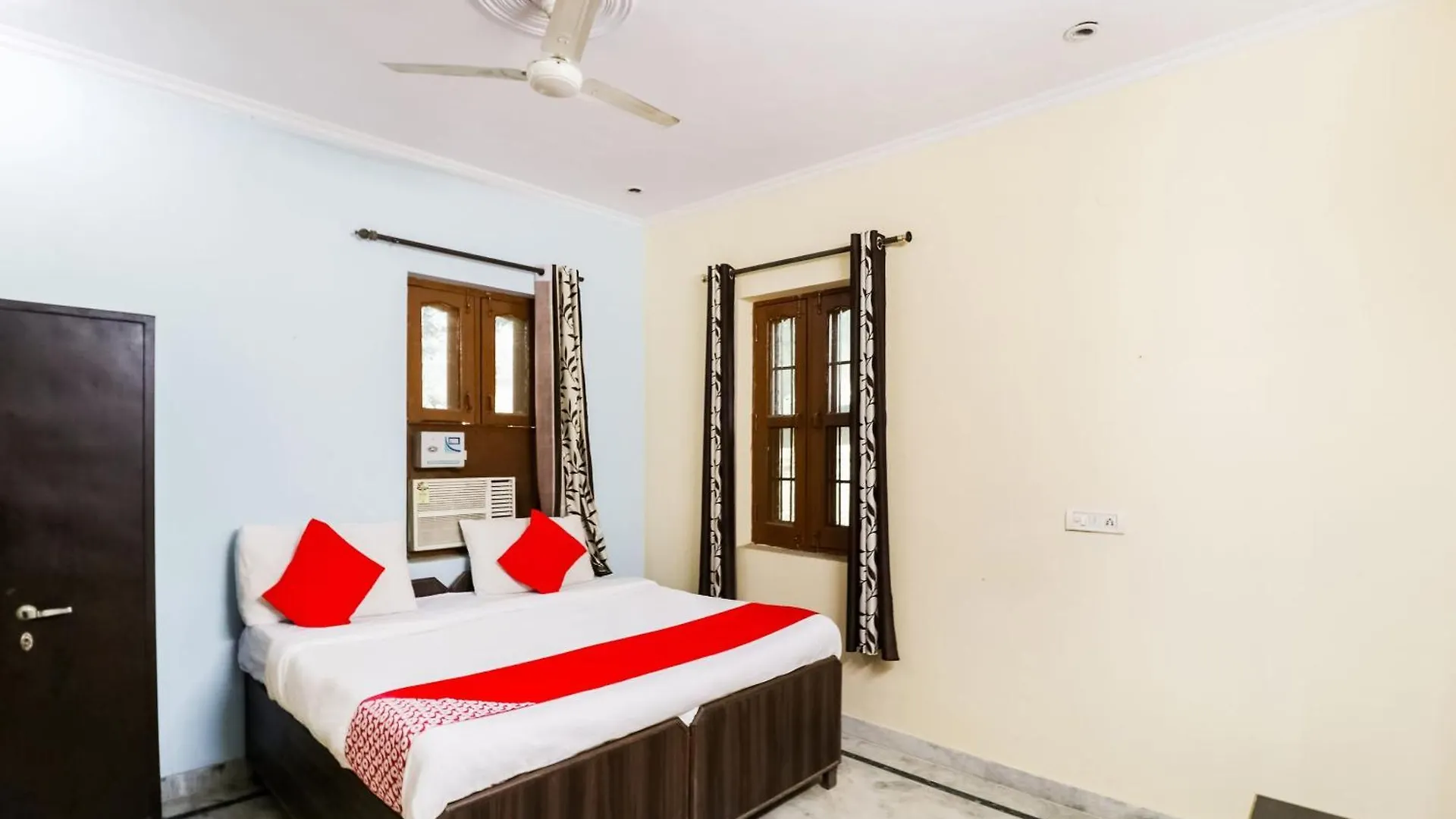Hotel O Maurya Residency Gurgaon