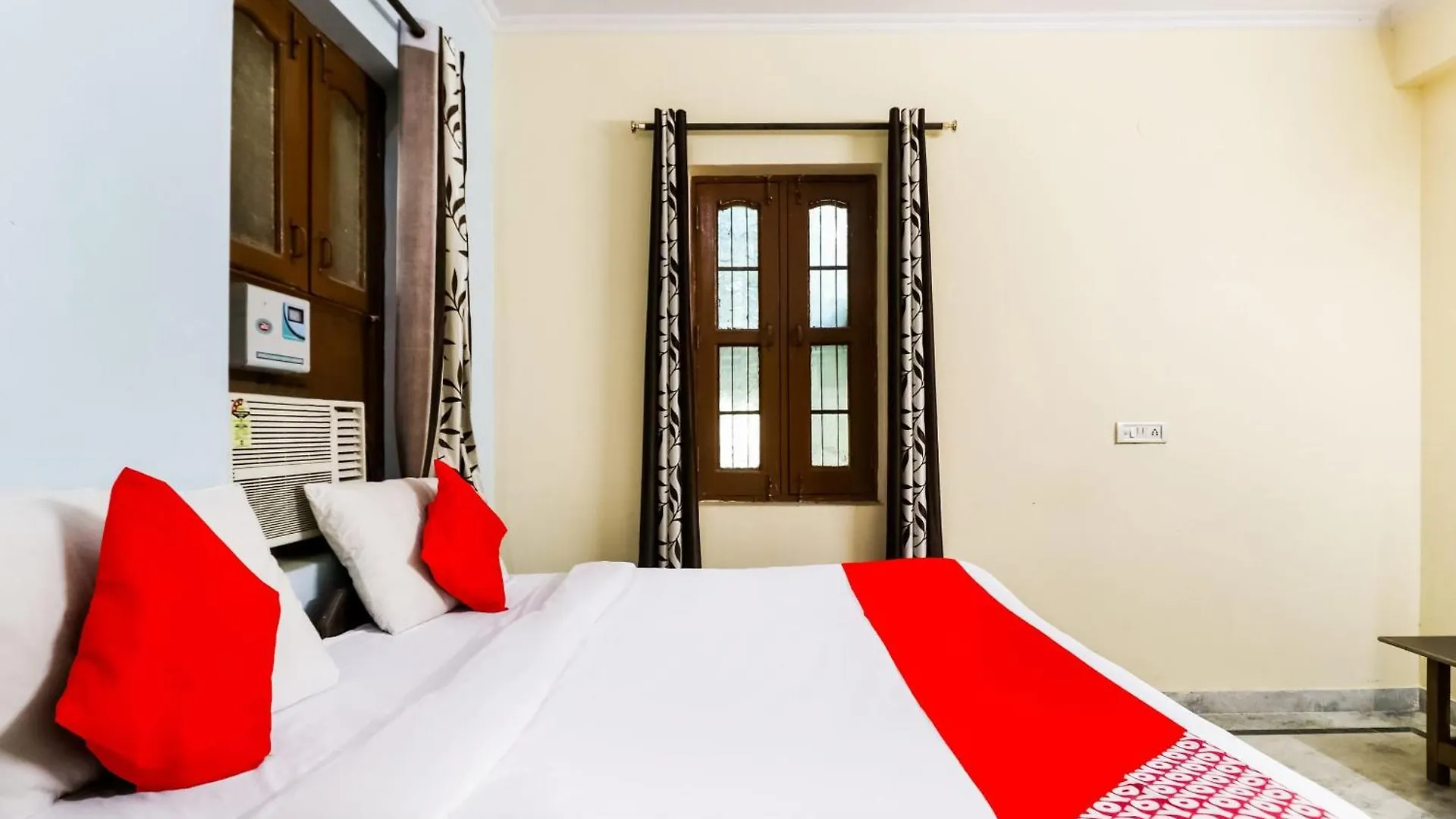 Hotel O Maurya Residency Gurgaon 3*,  India