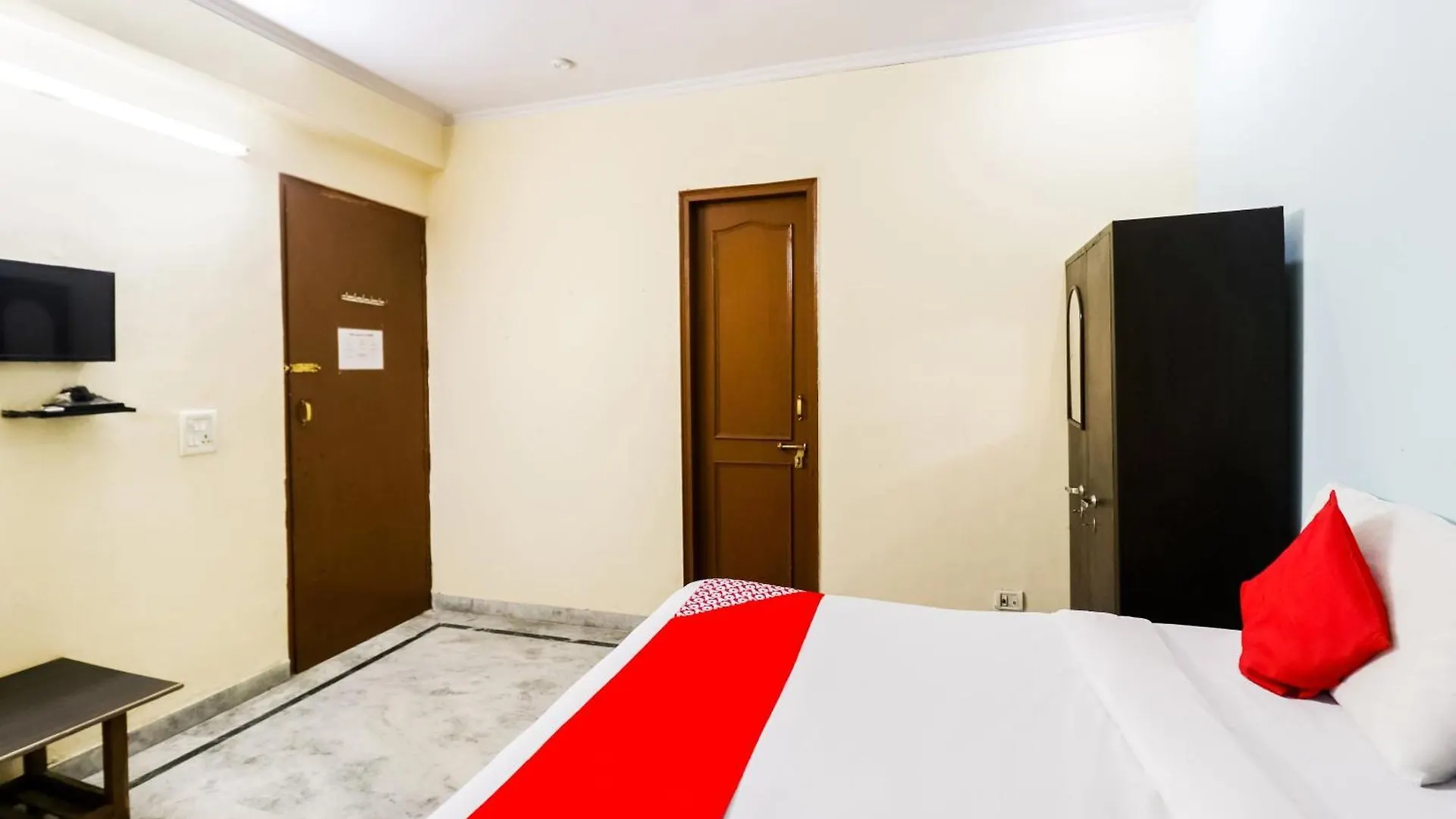 Hotel O Maurya Residency Gurgaon