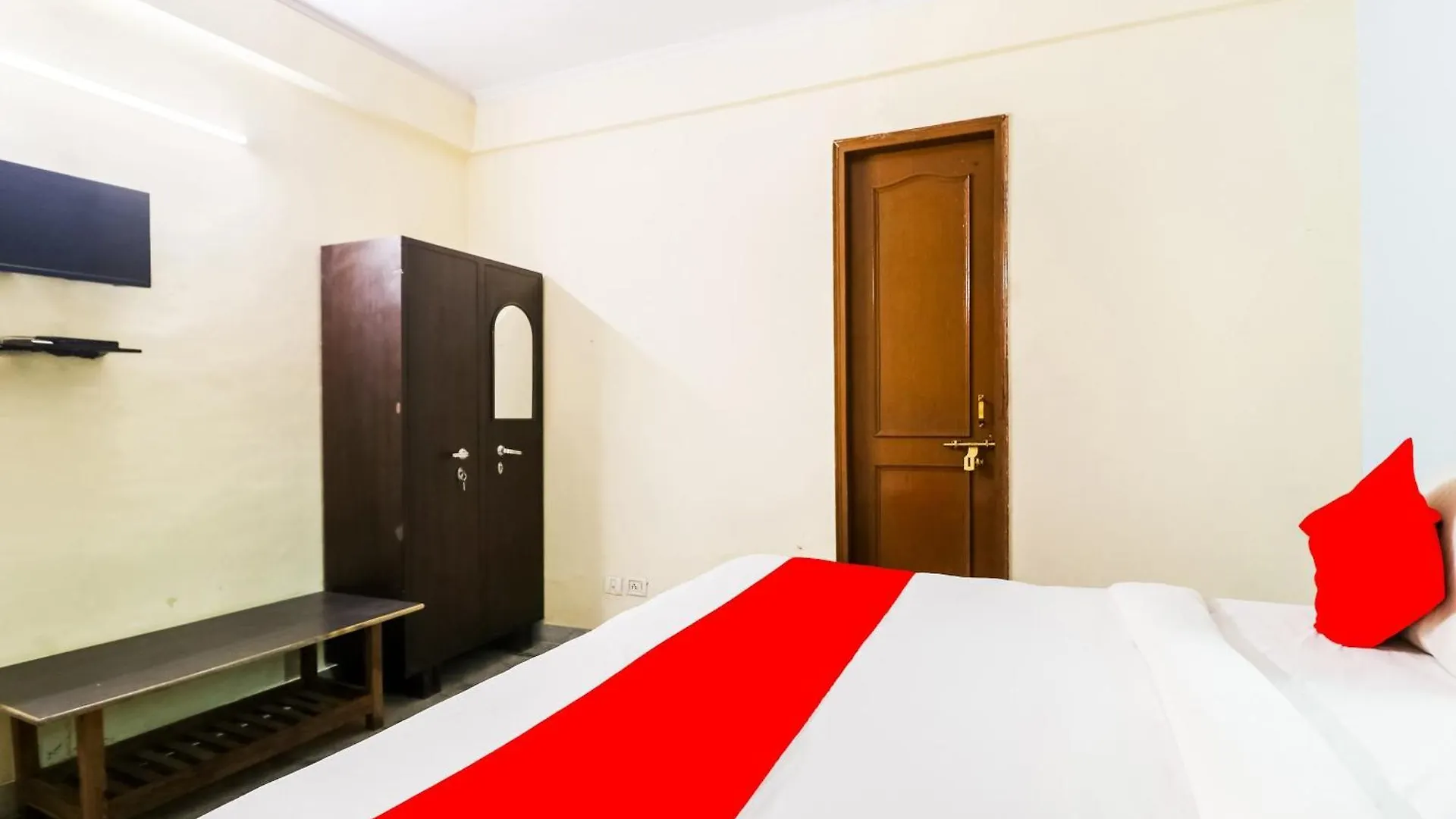 Hotel O Maurya Residency Gurgaon
